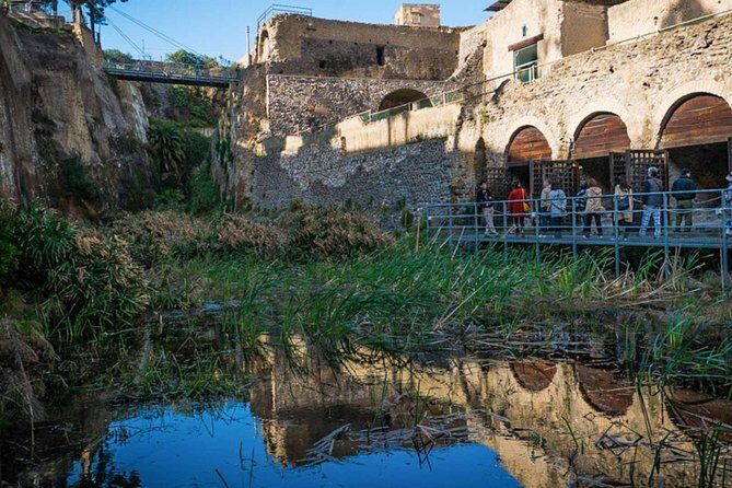Private Herculaneum for Families: Kids Archaeology Adventure - Parco Acheologico di Ercolano: Roman Neighborhood Details That Feel Modern