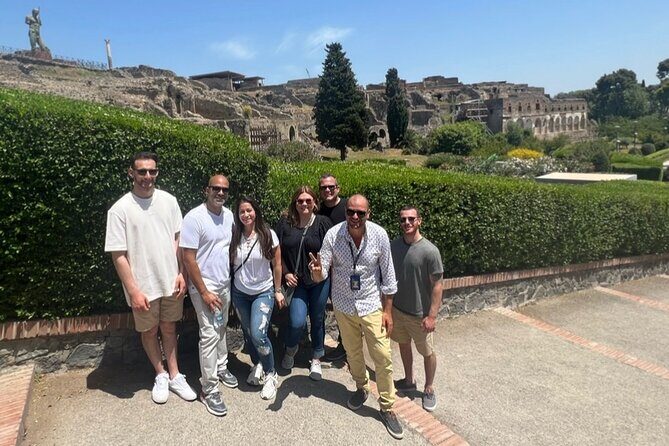 Private Pompeii Tour with lunch and Olive Oil Factory Experience - The day flow: how it feels in real time