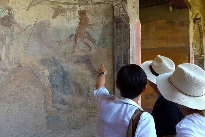 Private Skip-the-Line Pompeii & Mt. Vesuvius Tour from Positano - Guide quality: why names like Roberta and Monica matter
