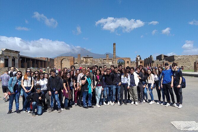 Private tour of the Pompeii excavations - English-language comfort (and when to consider this format)