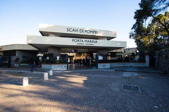 Private Transfer from Naples to Sorrento with Stop at Pompeii - Pickup and drop-off: getting you out the door fast