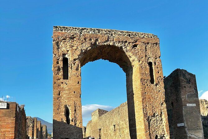 Rome Airport Transfer to Pompeii Tour to Amalfi, Ravello, Minori - Getting there in comfort: the private minivan experience