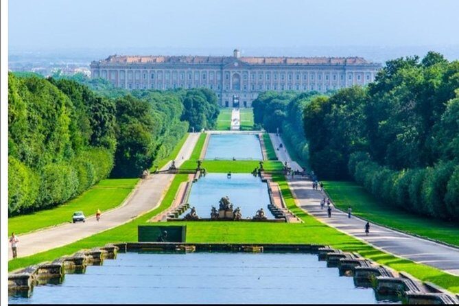 Royal Palace of Caserta tour and winery Cantina sul Vesuvio . - The food question: what’s included, what you may pay separately