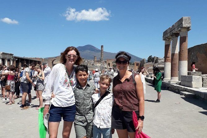 Skip-the-Line Exclusive Private Ancient Pompeii & Vesuvius Volcano Full Day Tour - Transport and comfort details that affect real-world enjoyment