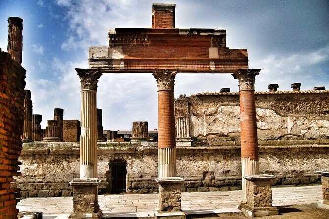 Skip the line Pompeii Guided Tour - Pompeii Entry and the “Skip-the-Line” Idea