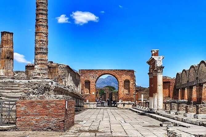 Skip the line Pompeii Guided Tour - The Main Walk: Your Two Hours in the Archaeological Park