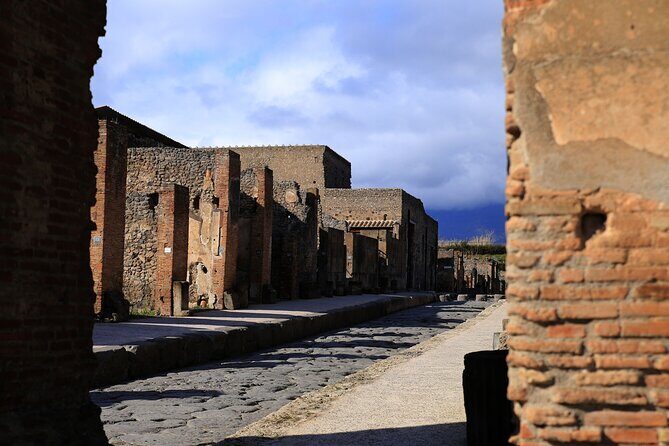 Skip the Line Pompeii Tour For Kids and Families w Special Guide - Pompeii in 2 hours: amphitheater, Forum, baths, temples, and more