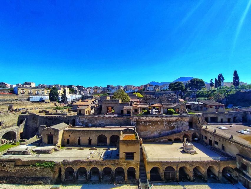 Sorrento: Pompeii & Herculaneum Day Trip Entry and Lunch - Herculaneum guided tour: why it can feel more complete