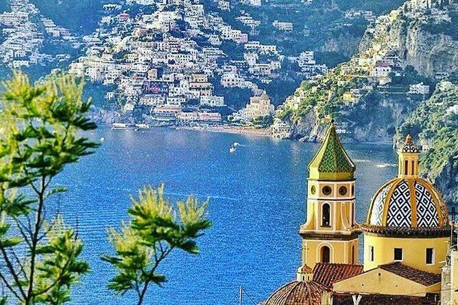 Transfer from Naples to Positano with a stop at Pompeii or Positano to Naples - Getting Into Positano: Narrow Streets, Real-Time Stress Relief