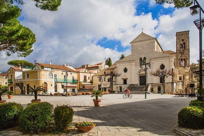 Transfers from Naples to Sorrento Positano Amalfi Ravello Maiori - A Drive Along the Amalfi Coast Without the Stress of Stopping