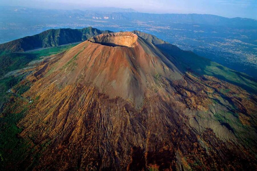 Vesuvio: 3h trekking tour with volcanological guide - Wine Tasting on the Crater Top: Small Break, Big Reason