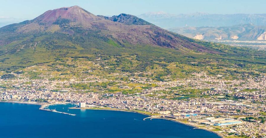 Vesuvius and Herculaneum from Naples - Should you book this Naples Vesuvius + Herculaneum day trip?