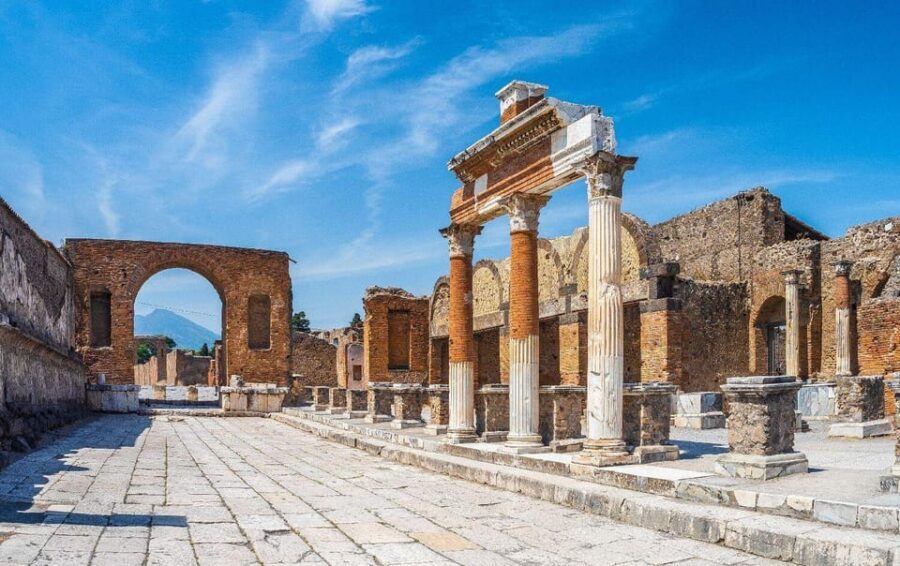 Vesuvius - Herculaneum - Pompeii Excavations Tour - How the Three Stops Build One Clear Eruption Story