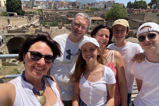Visit in Pompeii - Herculaneum Private Tour with Ada - Homes, shops, and public buildings: where the story becomes real