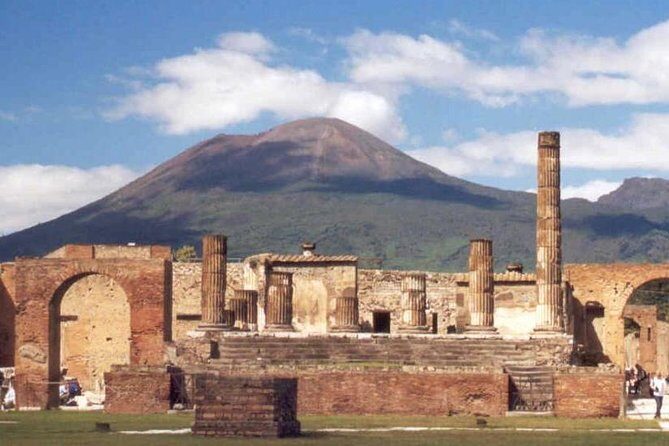 Visit of the archaeological park of Pompeii - Private transportation value: what $611.76 really buys you