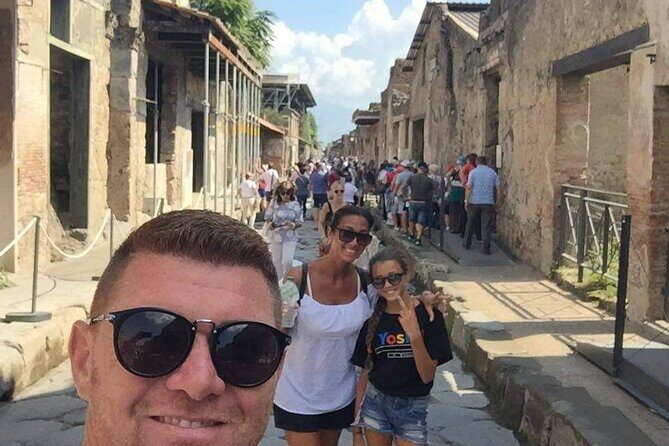 Visit of the archaeological park of Pompeii - Who this Pompeii tour fits best