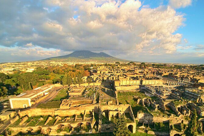 Visit Pompeii from Rome – Private Tour with Driver, Guide & Entry - A private Pompeii day starts with your Rome pickup