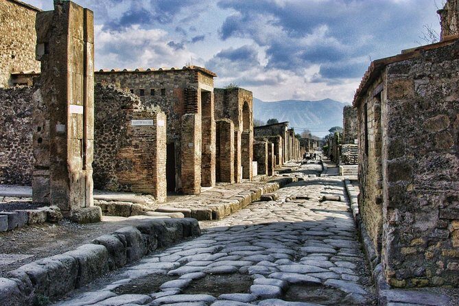 Visit Pompeii Sorrento Positano - Pickup, the Van Ride, and the Driver’s Real Impact