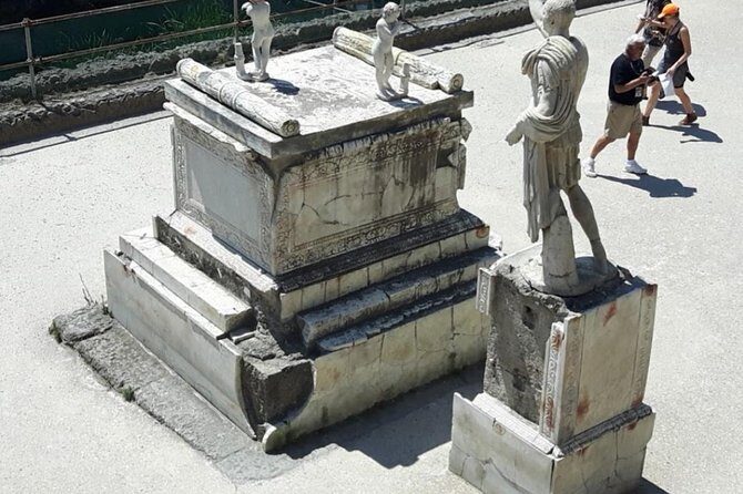 Visit to the archaeological park of Herculaneum - Herculaneum’s ruins hit harder than you expect