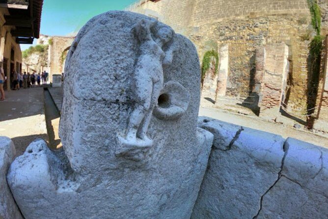 Visit to the archaeological park of Herculaneum - The guides people talk about: how narration makes the ruins click